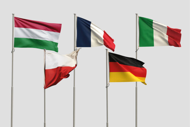 Flagene fra Frankrig, Tyskland, Italien, Ungarn og Polen